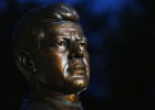 EUA homenageiam Kennedy como inspiração contra seu declínio