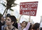 Las feministas piden a Rousseff que no ceda a la presión contra el aborto