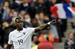 O francês Pogba na partida contra a Noruega.