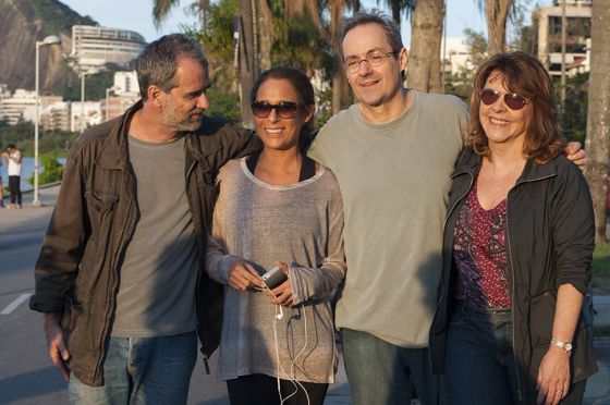 Mauro Frias e Sandra Werneck (nas pontas) dirigem Andrea Beltrão e Daniel Dantas no 'Pequeno Dicionário Amoroso 2'