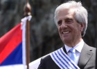 Tabaré Vázquez assume a presidência no lugar de Mujica