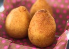 Pratos do dia: coxinha, caviar, bacon