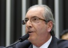 Cunha faz manobra e Câmara aprova redução da maioridade penal