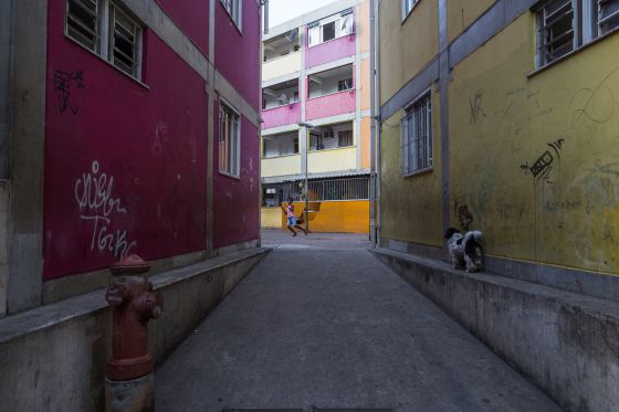 A Rua 4, na Rocinha. A Rua 4, na Rocinha.