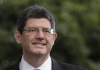 “Chego ao fim de 2015 preocupado com a economia”, diz Levy em carta