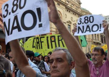 Movimento Passe Livre endurece tática na luta contra o reajuste da tarifa