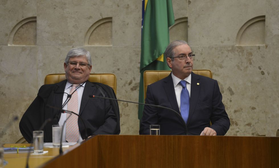 Rodrigo Janot ao lado de Eduardo Cunha, durante sessão no Supremo Tribunal Federal nesta segunda-feira, dia 1º. 