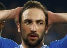 Napoli e Milan ficam no 1 a 1
