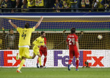 Villarreal vence o Liverpool por 1 a 0 com gol no último minuto