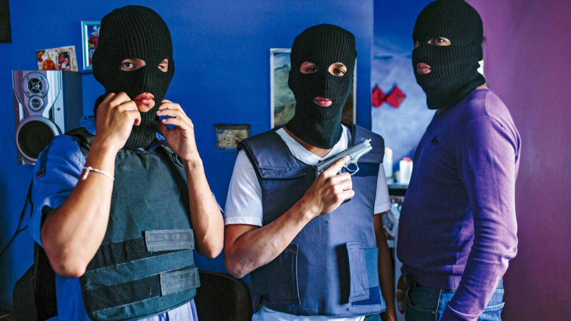 Quadrilha de sequestradores do violento bairro de Antimano, em Caracas, em um dos locais onde escondem suas vítimas. Quadrilha de sequestradores do violento bairro de Antimano, em Caracas, em um dos locais onde escondem suas vítimas.