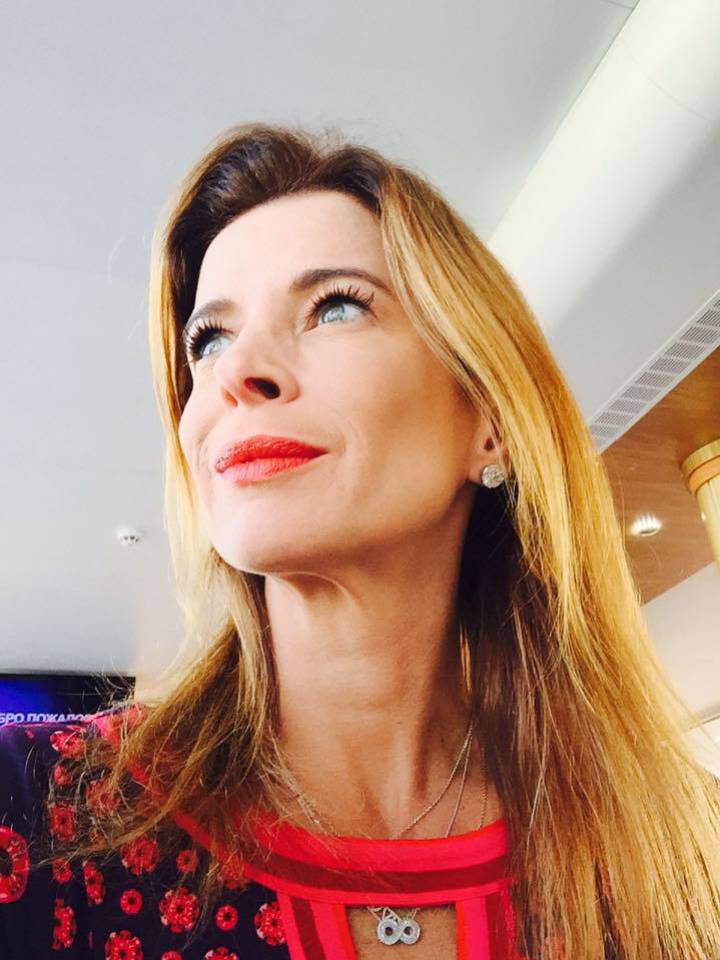 A jornalista Claudia Cruz A jornalista Claudia Cruz