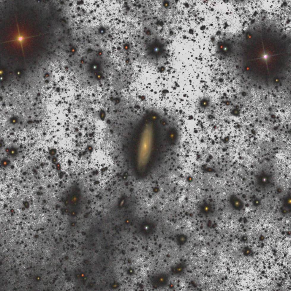 Halo de aproximadamente quatro bilhões de estrelas ao redor da galáxia UGC00180.