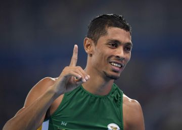 Wayde van Niekerk: recorde mundial nos 400 m ofusca Michael Johnson
