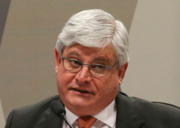 Um Janot sob pressão defende Lava Jato em meio à crise com Supremo