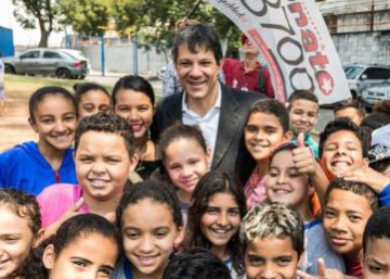 Na reta final, Haddad associa rivais a Temer e se coloca como o voto da esquerda Na reta final, Haddad associa rivais a Temer e se coloca como o voto da esquerda