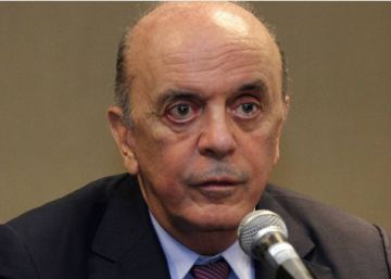 José Serra deixa o Itamaraty e cita motivos de saúde José Serra deixa o Itamaraty e cita motivos de saúde