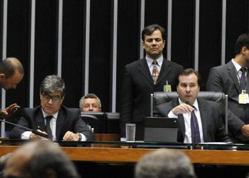 Câmara aprova pacote anticorrupção, sem anistia ao caixa 2