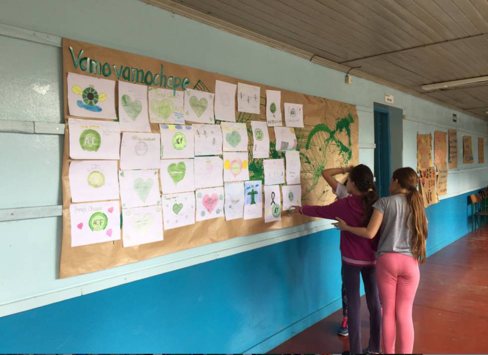 Alunas na Escola Marechal Bormann, em Chapecó.
