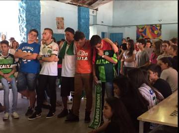 As crianças e adolescentes órfãos da Chapecoense