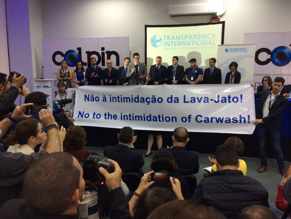 Força-tarefa da Lava Jato ganha prêmio da Transparência Internacional