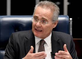 ‘Solução Renan’ frustra anseio popular e não resolve crise institucional ‘Solução Renan’ frustra anseio popular e não resolve crise institucional