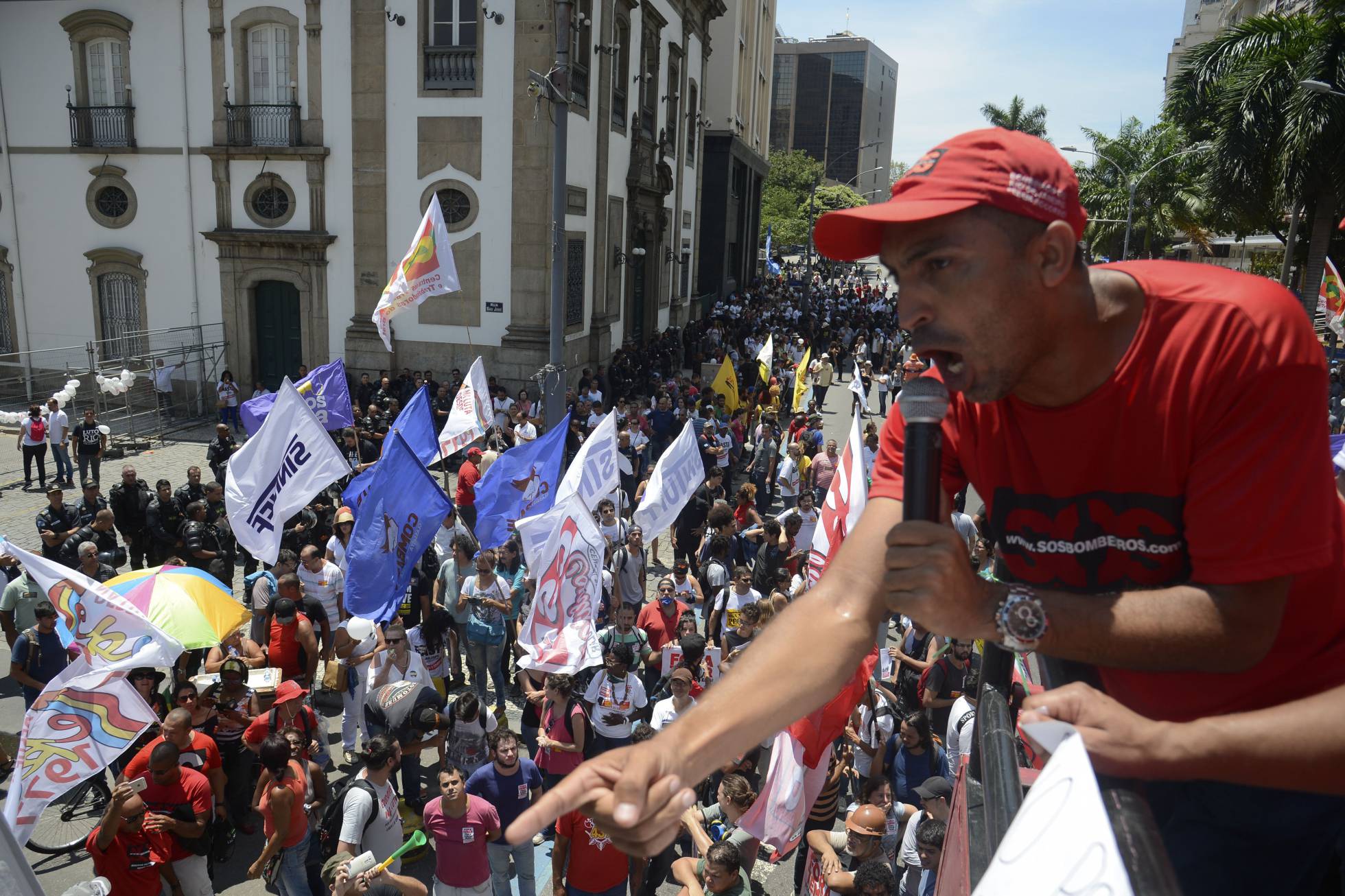 Sindicalistas protestam no RJ. Sindicalistas protestam no RJ.