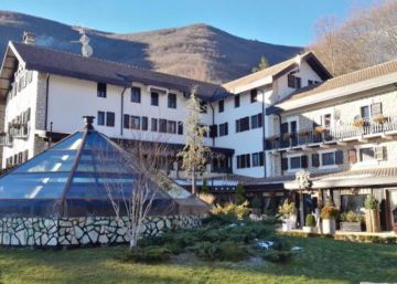 Assim era o hotel soterrado por uma avalanche na Itália