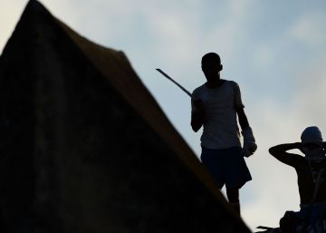 Mil homens com lanças se matando