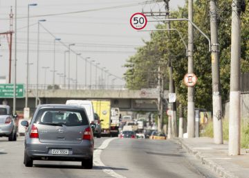 Justiça autoriza Doria a aumentar a velocidade nas Marginais nesta quarta
