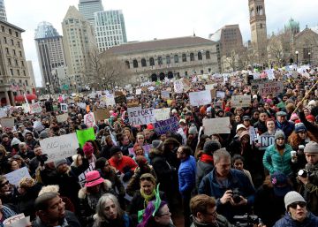 Líderes mundiais criticam o veto de Trump à entrada de refugiados nos EUA Líderes mundiais criticam o veto de Trump à entrada de refugiados nos EUA