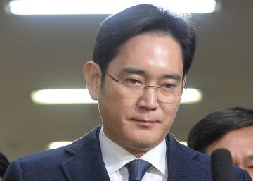 Herdeiro da Samsung é preso por seu envolvimento em escândalo de suborno