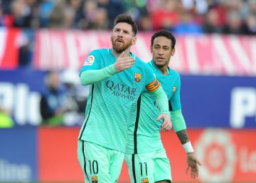 Barcelona vence o Atlético por 2 a 1 e segue vivo na briga pelo título espanhol Barcelona vence o Atlético por 2 a 1 e segue vivo na briga pelo título espanhol