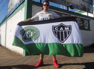 Mineiro e atleticano, Adriano