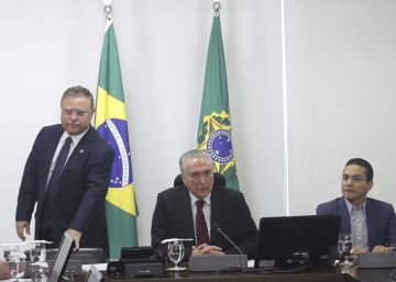 Temer diz que fraude da carne é pontual e convida embaixadores para churrascaria Temer diz que fraude da carne é pontual e convida embaixadores para churrascaria