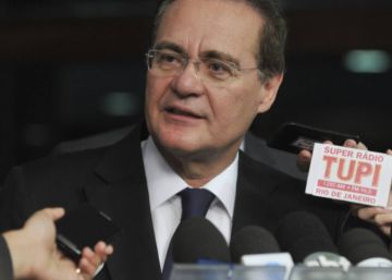 Renan chama projeto de terceirização de “boia fria.com” e lidera racha no PMDB Renan chama projeto de terceirização de “boia fria.com” e lidera racha no PMDB