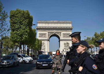 Terrorismo leva o medo de volta à França às vésperas da eleição Terrorismo leva o medo de volta à França às vésperas da eleição