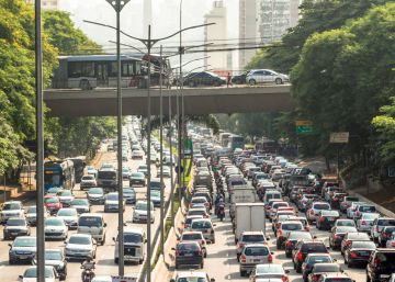 Trânsito de São Paulo está na lista dos cinco maiores congestionamentos da história Trânsito de São Paulo está na lista dos cinco maiores congestionamentos da história