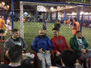 Alguns dos 'Bearleaders', durante o futebol de quarta-feira.