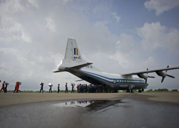 Encontrados destroços do avião militar que desapareceu em Myanmar