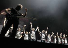 Roger Waters: “Não se ganha nada construindo muros. Só os idiotas fazem isso”