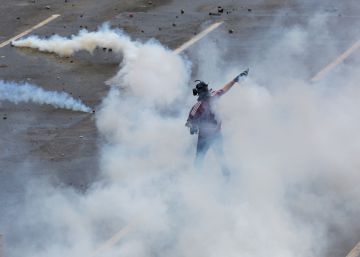 Brasil nega venda de bombas de gás lacrimogêneo para a Venezuela Brasil nega venda de bombas de gás lacrimogêneo para a Venezuela