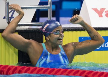 Etiene Medeiros conquista medalha de ouro na natação faz história no Mundial em Budapeste Etiene Medeiros conquista medalha de ouro na natação faz história no Mundial em Budapeste