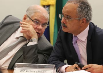 Reforma política trava e Maia joga votação para semana que vem Reforma política trava e Maia joga votação para semana que vem