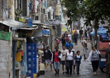 O dilema do turismo na favela: “Se é errado visitar porque é perigoso, seria errado morar lá, certo?”