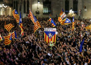 Catalunha se antecipa à intervenção da Espanha e aprova início de sua independência