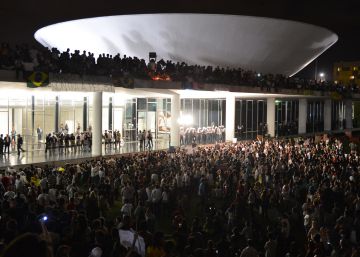 A esquerda e o dilema da democracia real