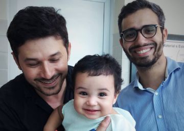 “Um dia verá que o mundo não é tão bonito, mas deve perdoá-lo”: a carta de um pai gay a seu filho