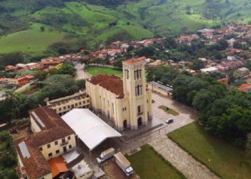 “Ninguém aprendeu nada com o desastre de Mariana”: projeto de mineração em Minas acorda velhos medos