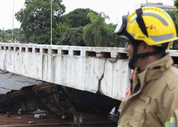 Parte de viaduto desaba no centro de Brasília