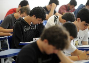 Brasil encara a batalha para prosperar no ensino médio